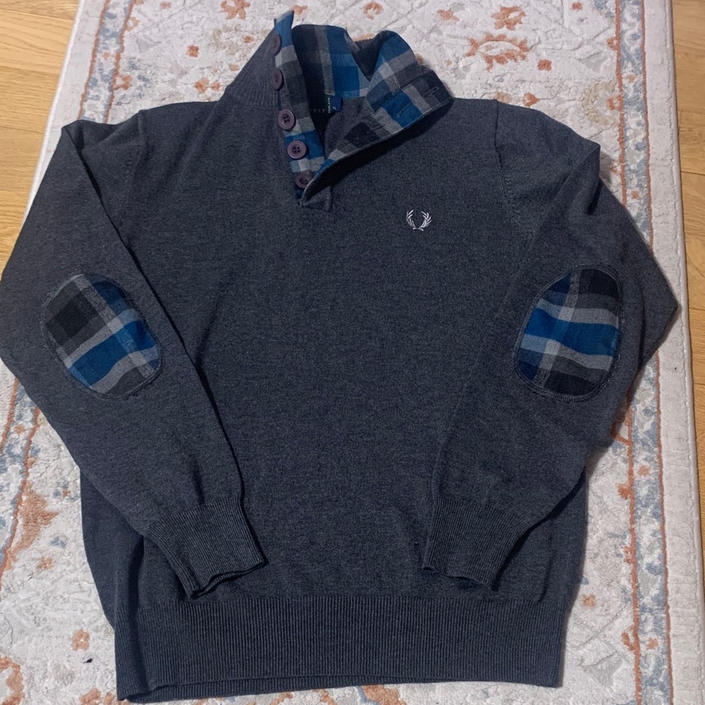Lana Wool,Cashmere Fred Perry Pull over Gray Sweater with Blue Plaid Trim.